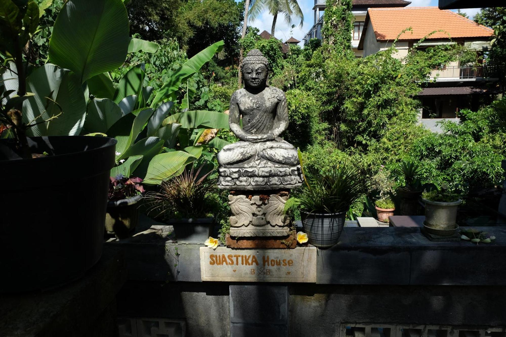 Suastika Guest House Ubud Exterior foto